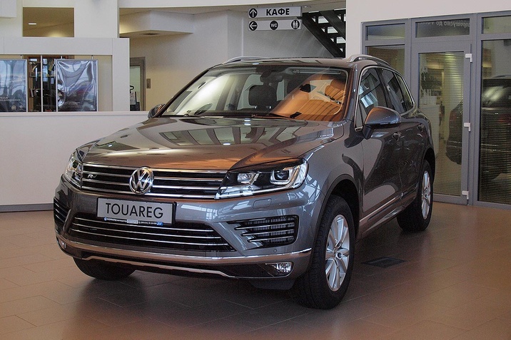 VW Touareg Premium R-Line