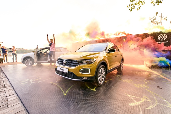 В Україні офіційно презентували стильний та динамічний кросовер Volkswagen T-Roc.